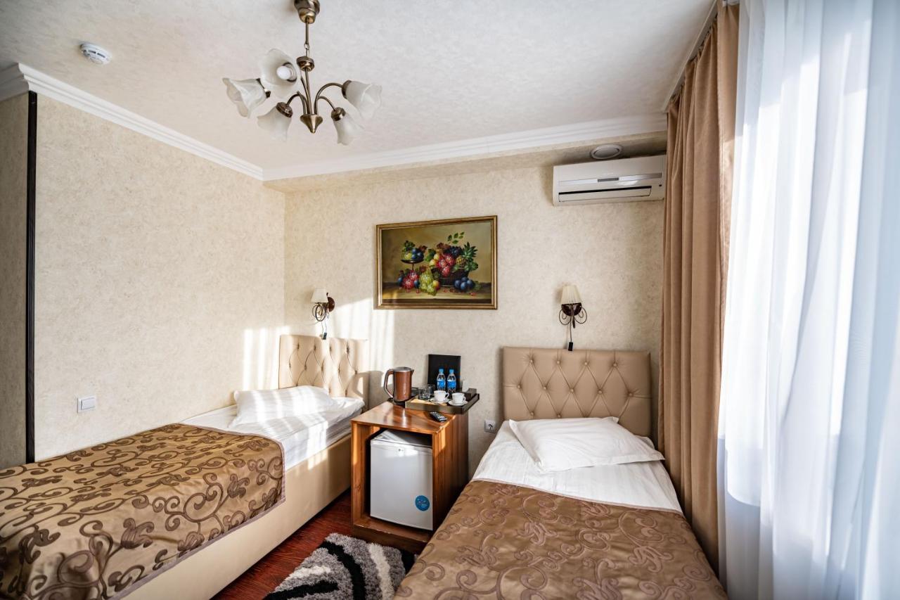 Pilot Hotel Хабаровск Экстерьер фото